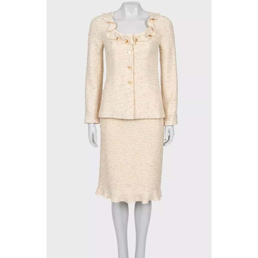 Chanel 1999/2000 Mary Quant Suit Beige Wool Very good condition - Model View