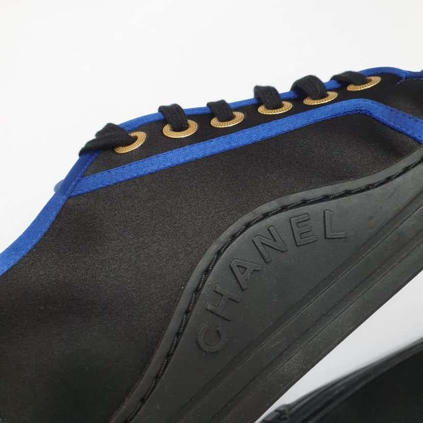 Chanel Sneakers Black Satin Very good condition - Model View