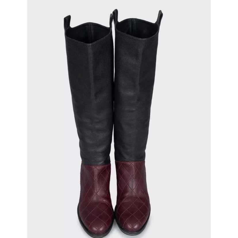 Chanel Two CC logo Boots Black Leather Very good condition - Back View