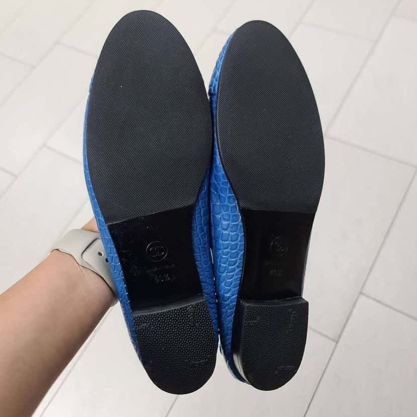 Chanel Alligator CC Ballerina Flats Blue Leather Good condition - Model View