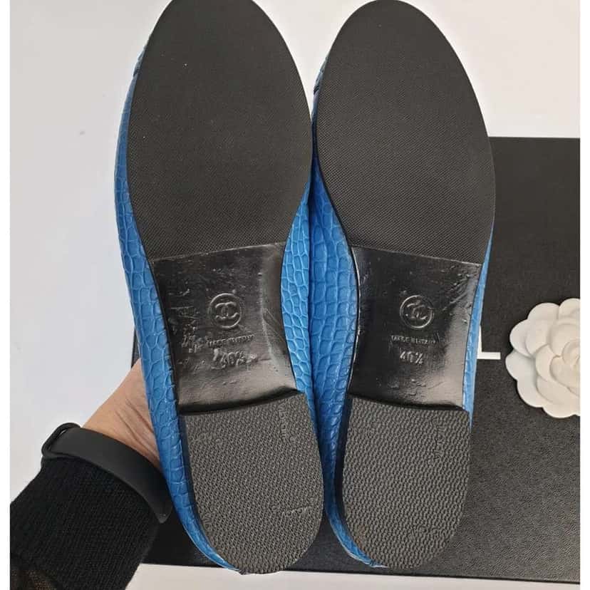 Chanel Alligator CC Ballerina Flats Blue Leather Good condition - Box View