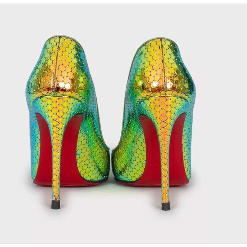 Christian Louboutin Pigalle Pumps Green Leather Very good condition - Model View