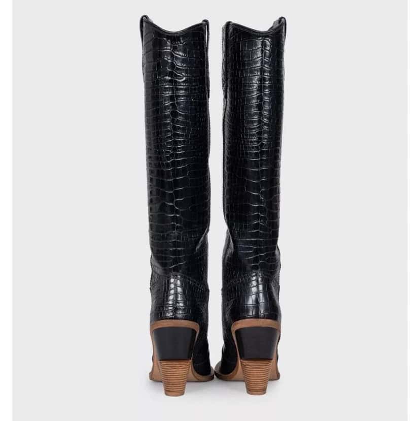 Fendi Cowboy Boots Black Leather Very good condition - Box View