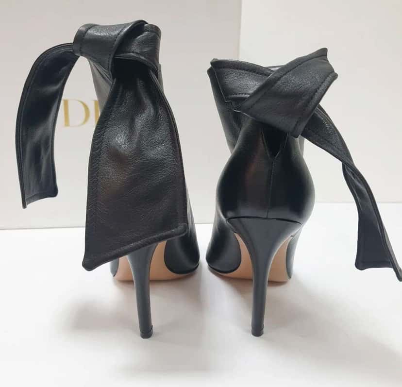Dior Christian Ties Heels Booties Black Leather Very good condition - Model View