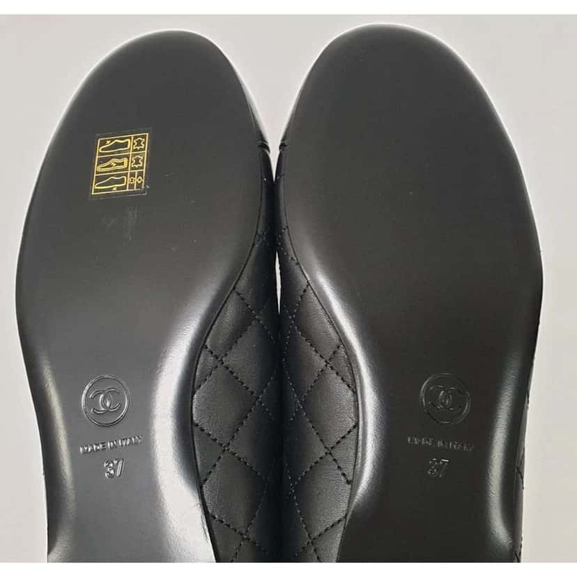 Chanel Ballet Flats Black Leather Never worn - Inside View