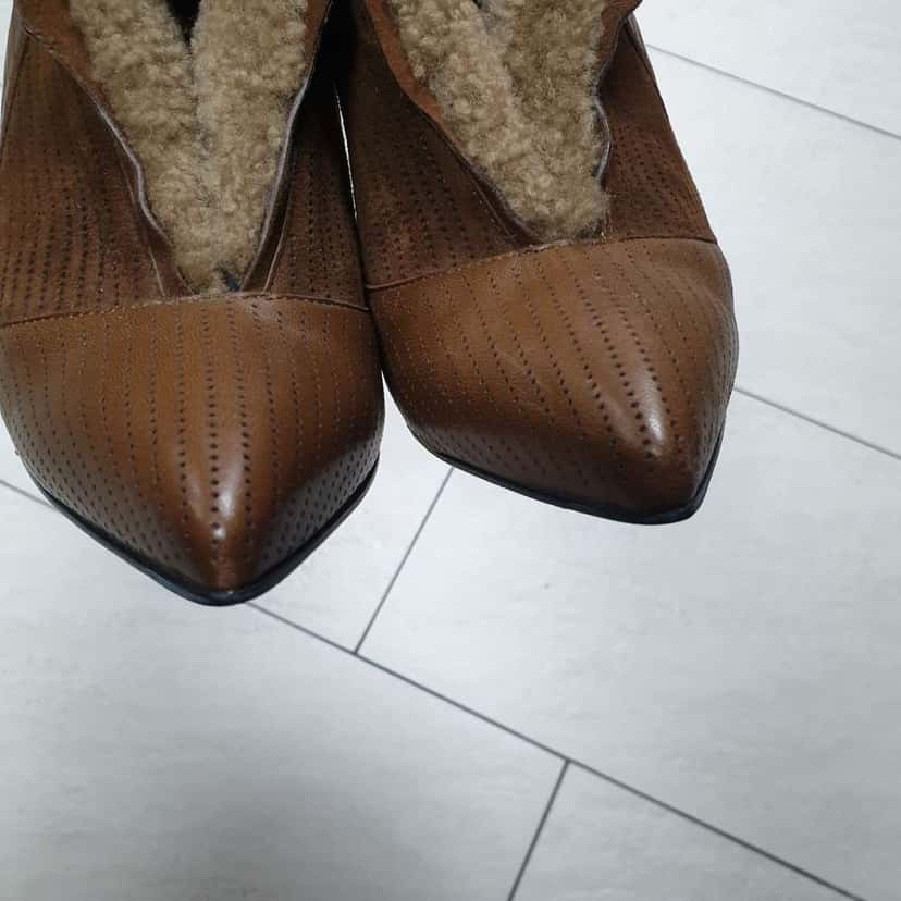 Fendi Heels Brown Leather Very good condition - Model View