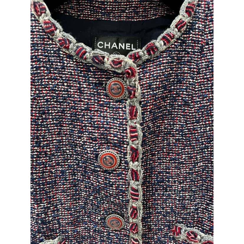 Chanel 2016 Spring Vest Black Tweed Very good condition - Model View