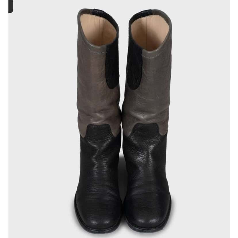 Chanel Two Boots Black Leather Good condition - Back View