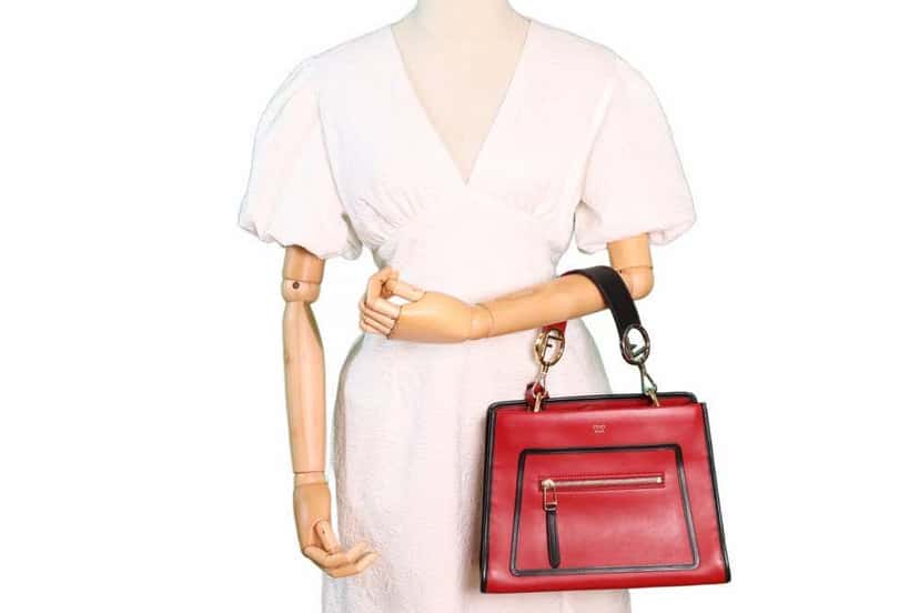 Fendi Runaway Bag Red Leather Metal Never worn - Inside View