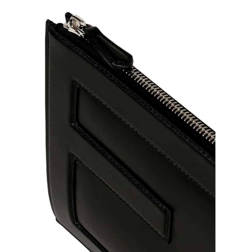 Fendi Fendi Baguette Black Calf Leather Embossed Clutch Black Leather Never worn, with tag - Model View