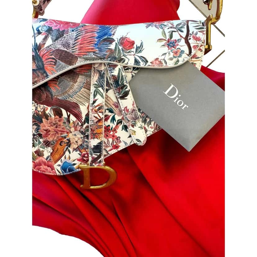Dior Dior Rare Floral and Bird Print Leather Saddle Bag Gold Detailing Beige Leather Very good condition - Inside View