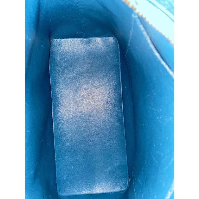 Chanel Chanel Caviar Leather CC Medallion Tote Bag Teal Blue Blue Leather Very good condition - Box View