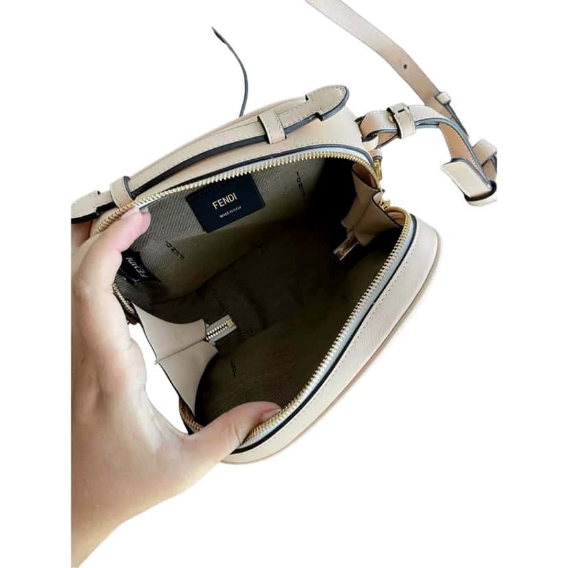 Fendi Fendi ¬ëO¬íLock Mini¬í Fendi Logo Light Rose Pink Shoulder and Crossbody Bag Pink Leather Never worn, with tag - Model View