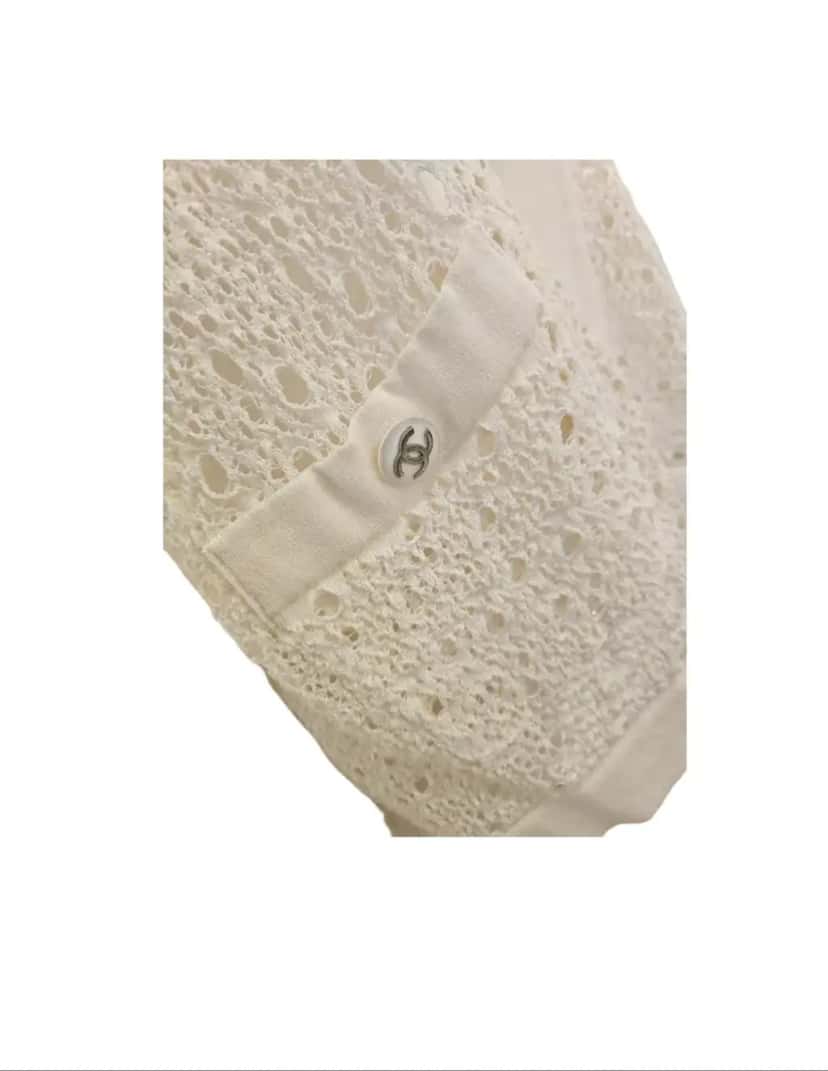 Chanel Perforated Crochet Knit Cardigan White Very good condition - Model View
