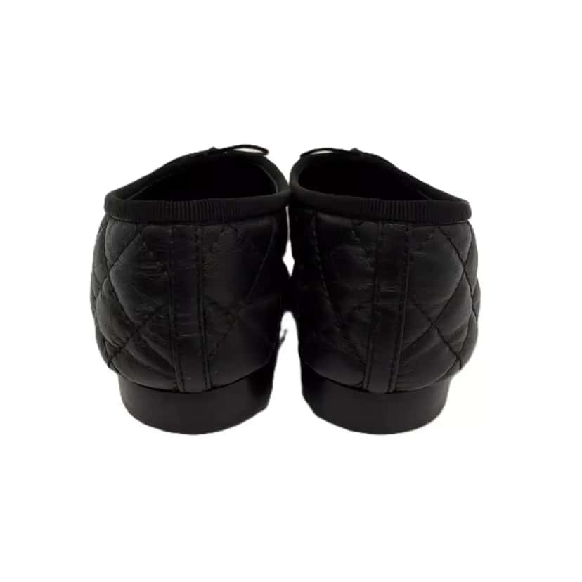 Chanel Aged Calfskin Ballerina Flats Black Leather Very good condition - Inside View