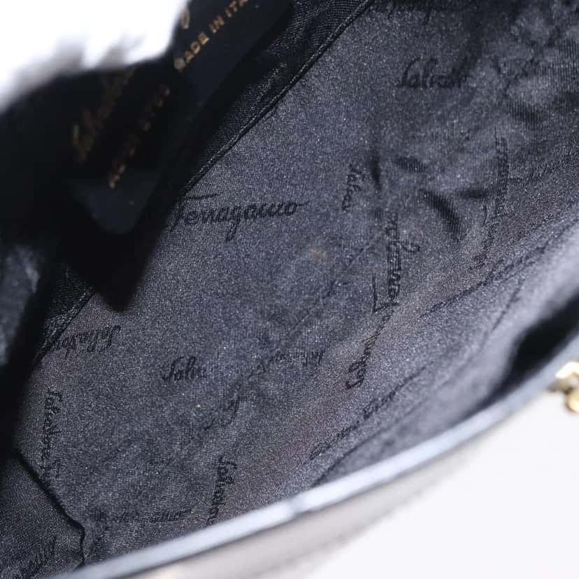 Salvatore Ferragamo Gancini Shoulder Bag Black Good condition - Box View
