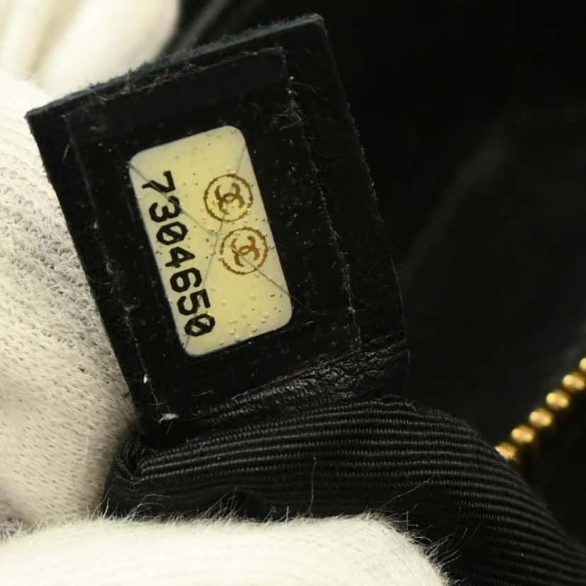 Chanel Chocolate Bar CC Tote Black Leather Good condition - Box View