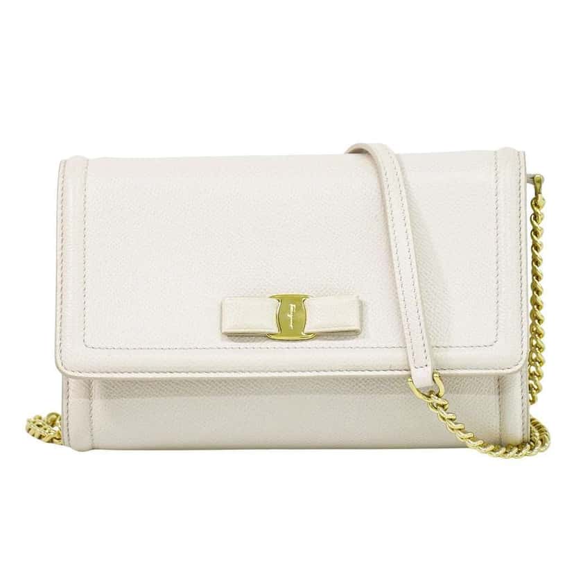 Salvatore Ferragamo Vara Bow Chain Flap Bag Beige Leather Good condition - Front View