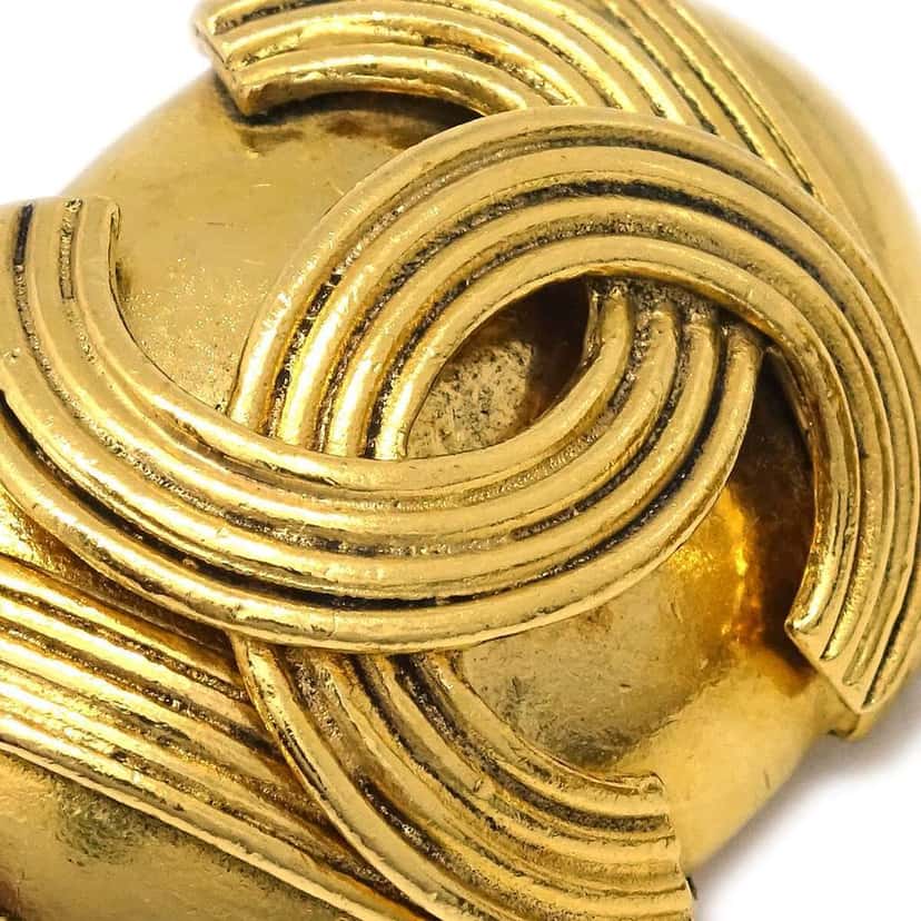 Chanel Vintage CC Button ovales Clip-On Earrings Gold Good condition - Back View