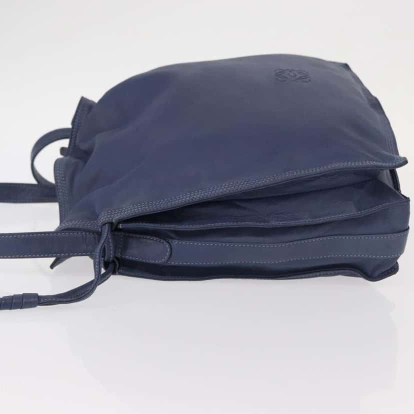 Loewe Flamenco Bag Blue Leather Good condition - Model View