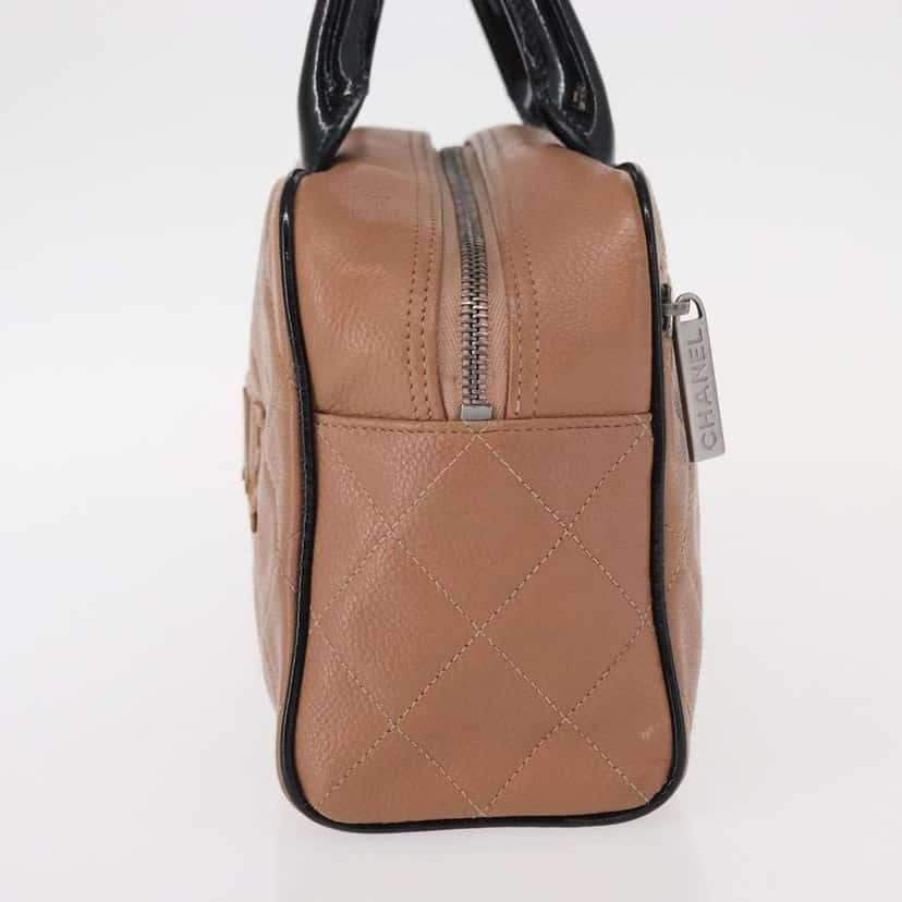 Chanel Embossed Logo Bowler Bag Beige Leather Good condition - Inside View