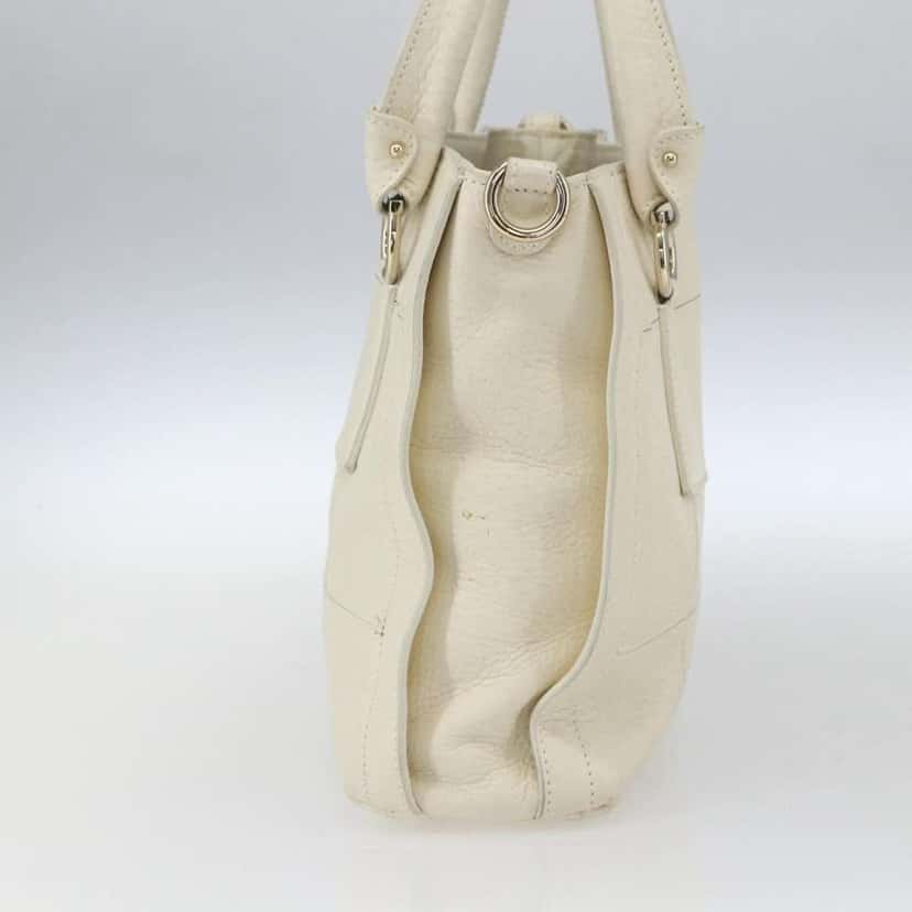 Salvatore Ferragamo Gancini handbag White Leather Good condition - Model View
