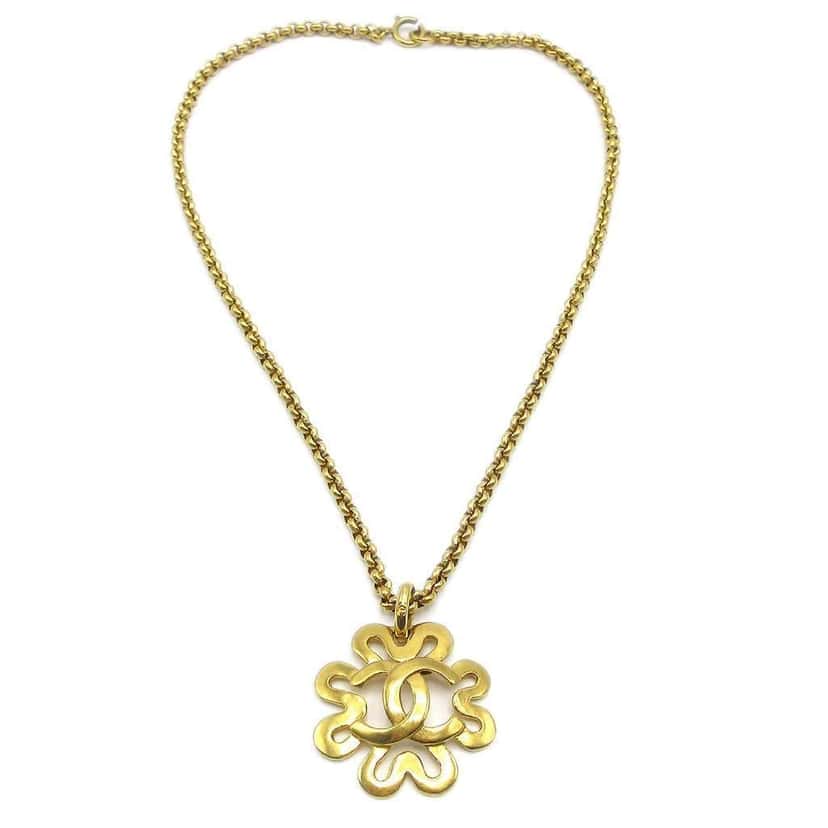 Chanel CC Flower Pendant Necklace Gold Good condition - Front View
