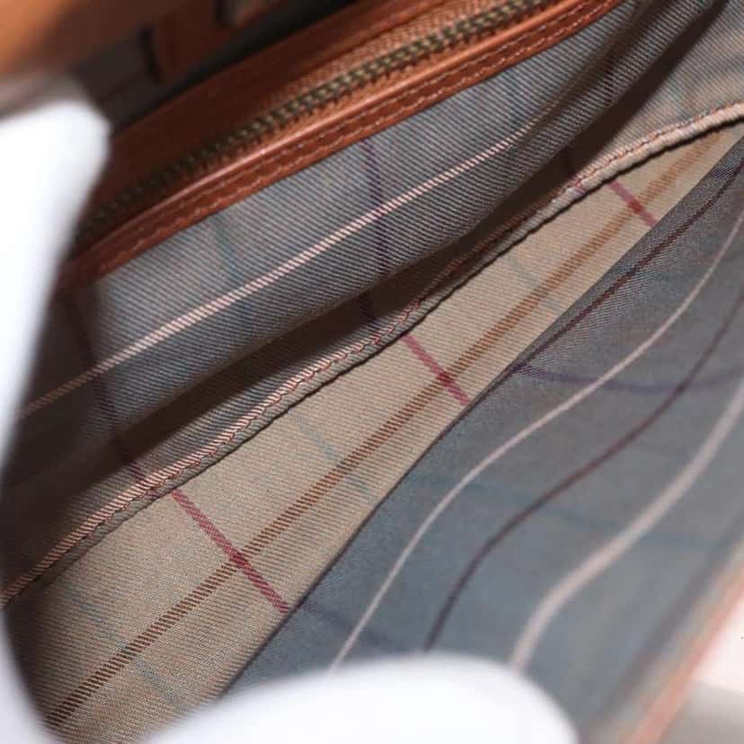 Burberry Vintage Shoulder Bag Brown Leather Good condition - Box View