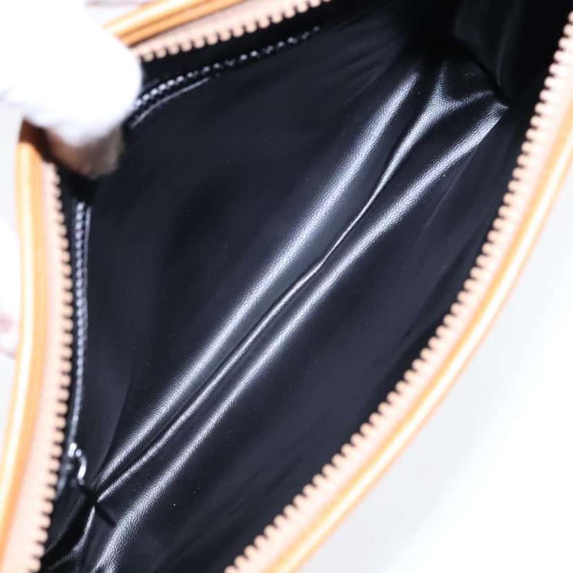 Celine Logo Triomphe Pouch Black Leather Good condition - Box View