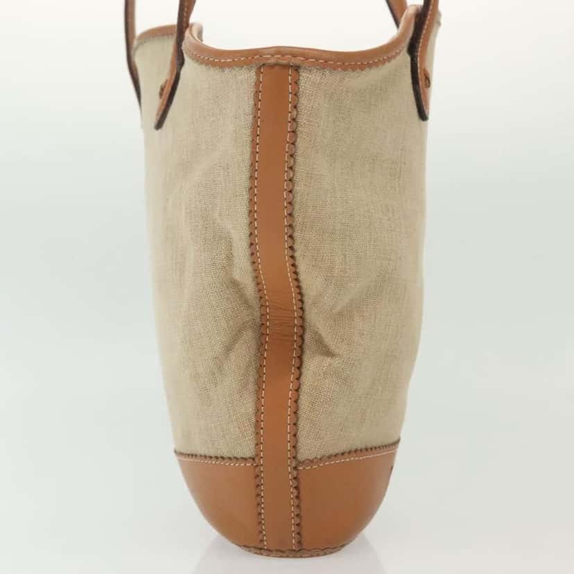 Loewe Vintage Shoulder Bag Beige Canvas Good condition - Model View