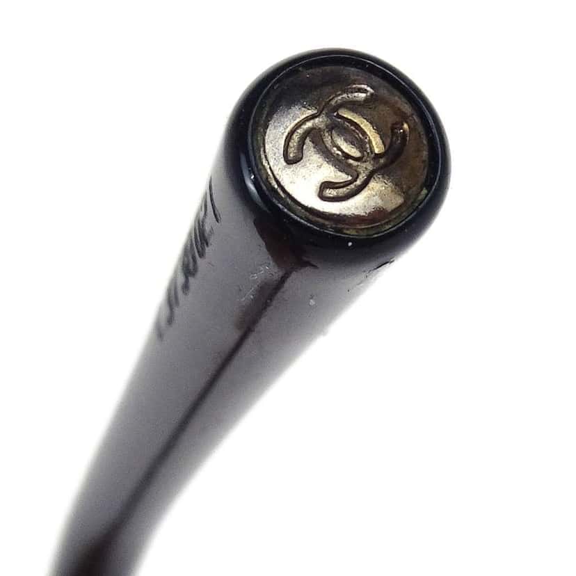 Chanel Logo CC Sunglasses Blue Good condition - Model View