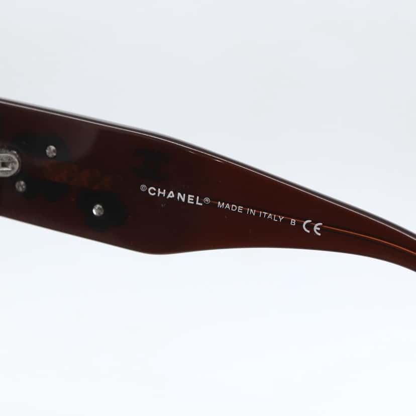 Chanel Camélia sunglasses Brown Plastic Good condition - Box View