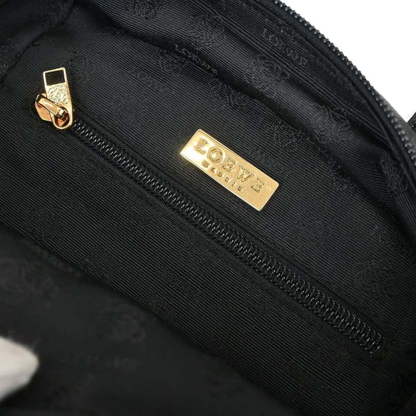 Loewe Anagram handbag Black Leather Good condition - Model View