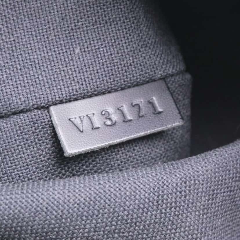 Louis Vuitton Thomas Handbag Black Canvas Good condition - Model View