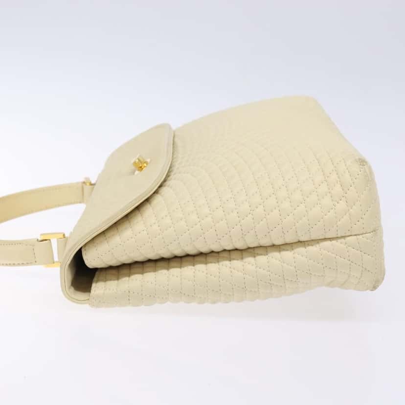 Bally Vintage Flap Handbag Beige Leather Good condition - Model View