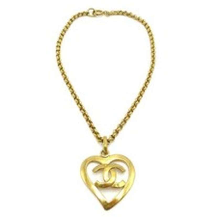 Chanel CC Heart Pendant Necklace Gold Good condition - Front View