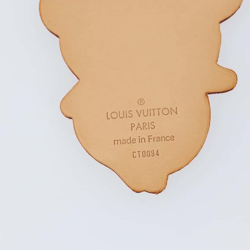 Louis Vuitton Murakami Panda Bag Charm and Keychain Beige Leather Very good condition - Box View