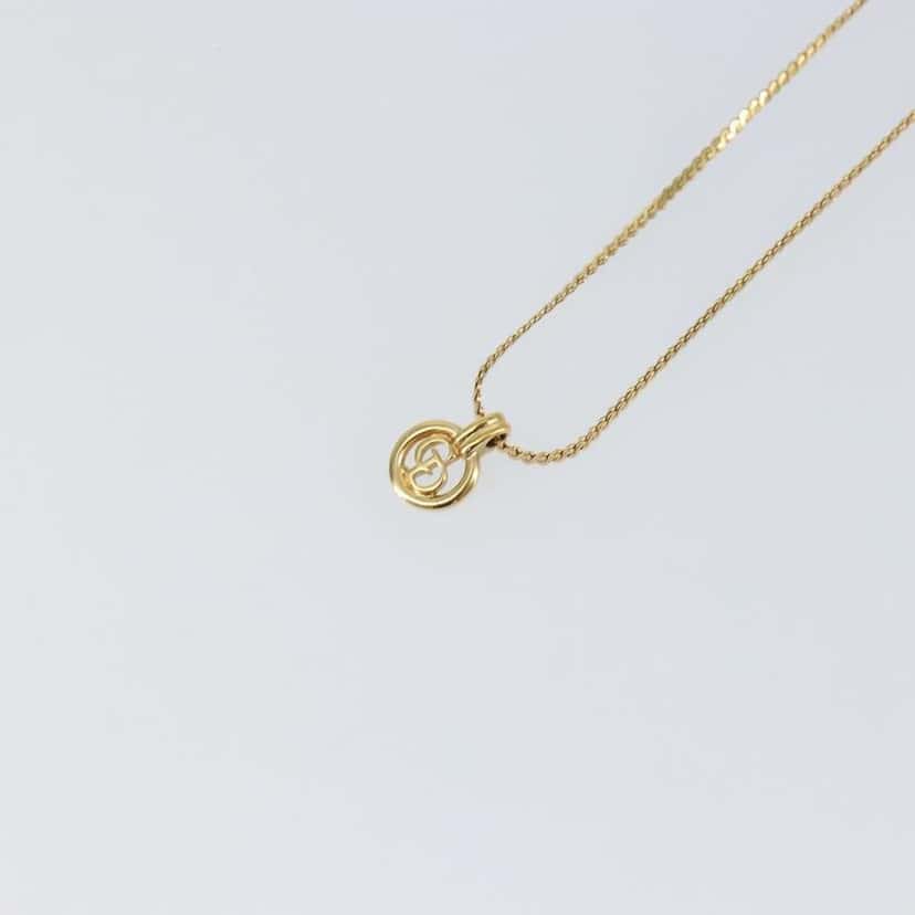 Christian Dior CD Round Pendant Necklace Gold Metal Good condition - Model View