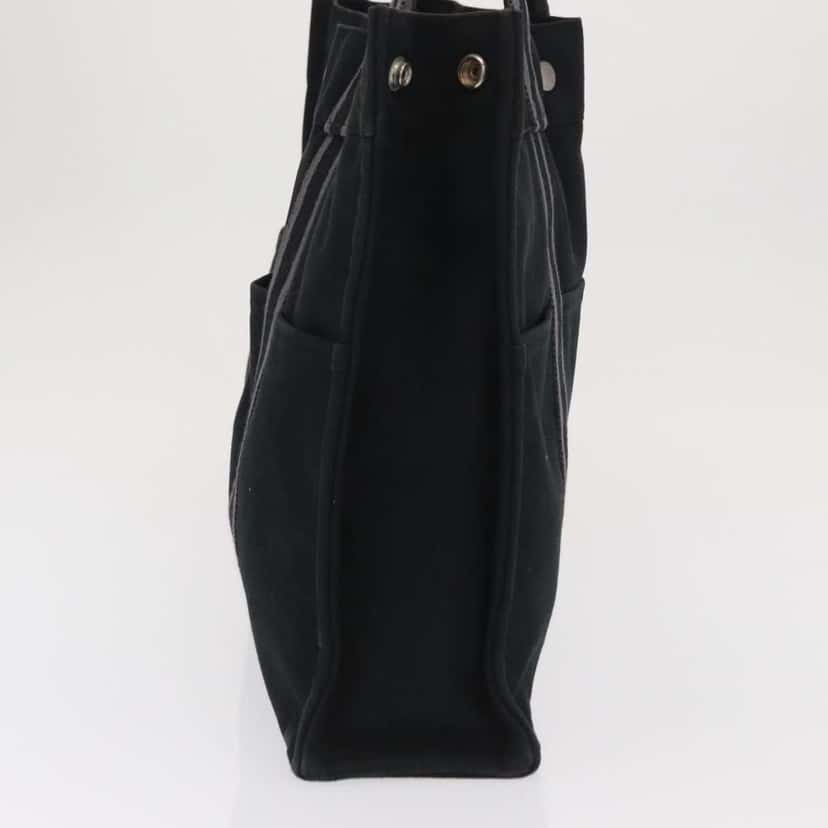 Hermès Fourre Tout Tote Black Canvas Fair condition - Model View