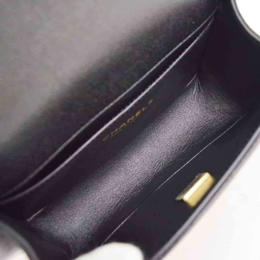 Chanel Boy Flap Bag Black Leather Good condition - Inside View