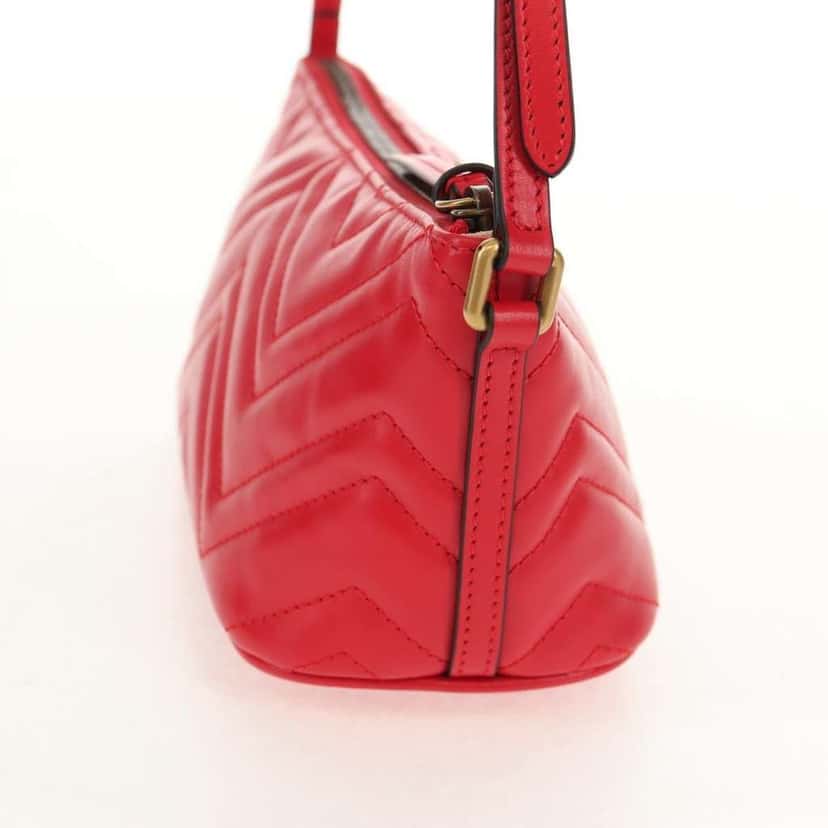 Gucci GG Marmont Pochette Shoulder Bag Red Leather Very good condition - Model View