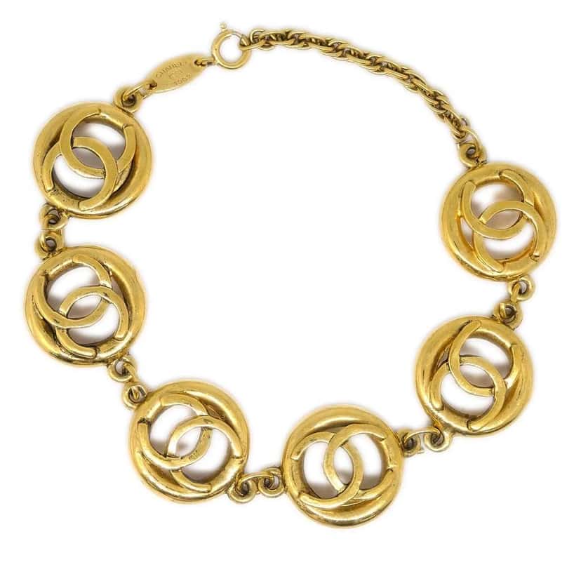 Chanel CC Cutout Round Bracelet Gold Good condition - Front View