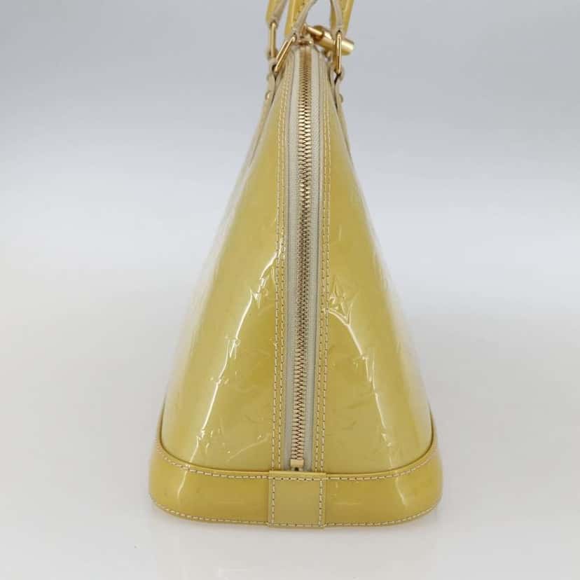 Louis Vuitton Alma Handbag Beige Good condition - Inside View