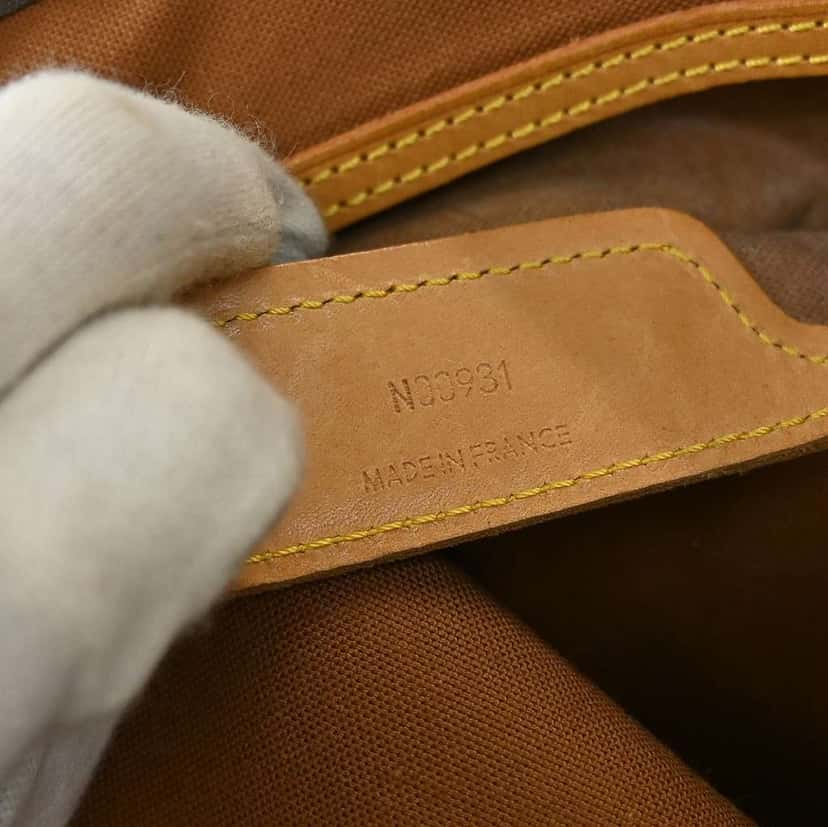 Louis Vuitton Flanerie Handbag Brown Canvas Fair condition - Model View