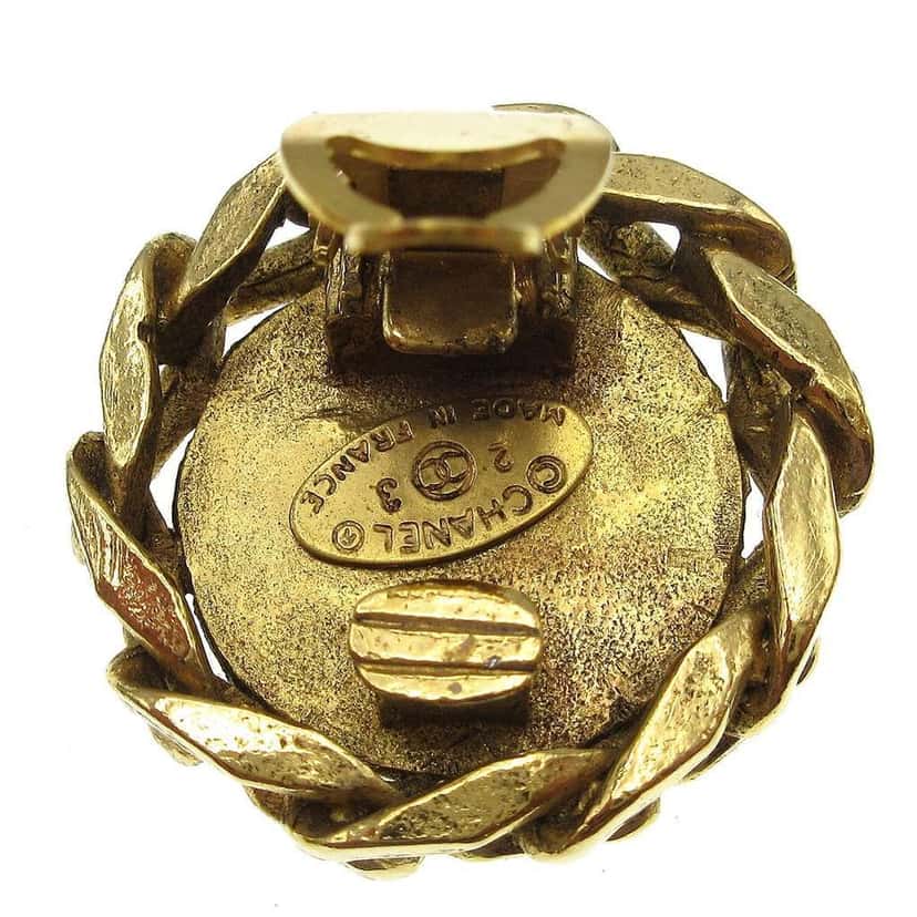 Chanel Vintage CC Round Clip-On Earrings Gold Good condition - Back View