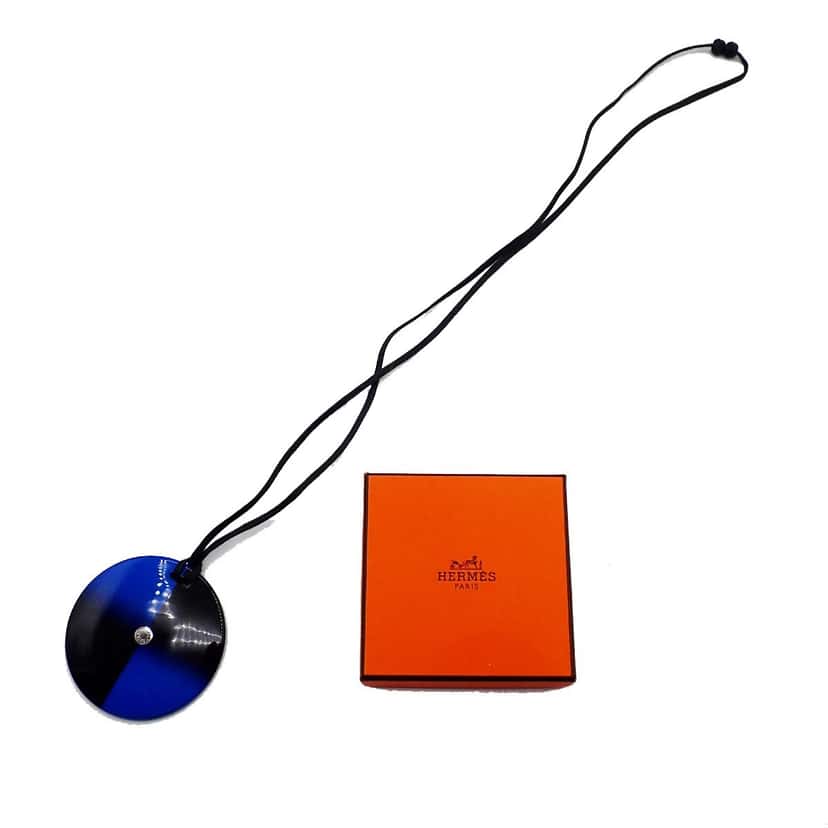 Hermès Necklace Buffalo Horn and Blue Good condition - Front View
