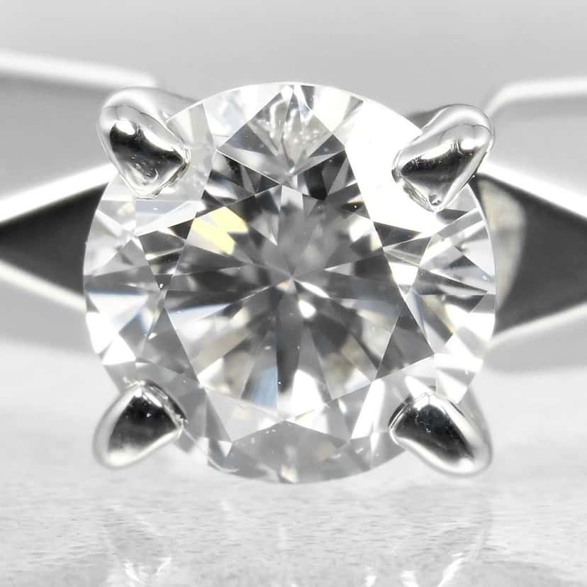 Boucheron Solitaire à facette Silver Platinum Very good condition - Model View