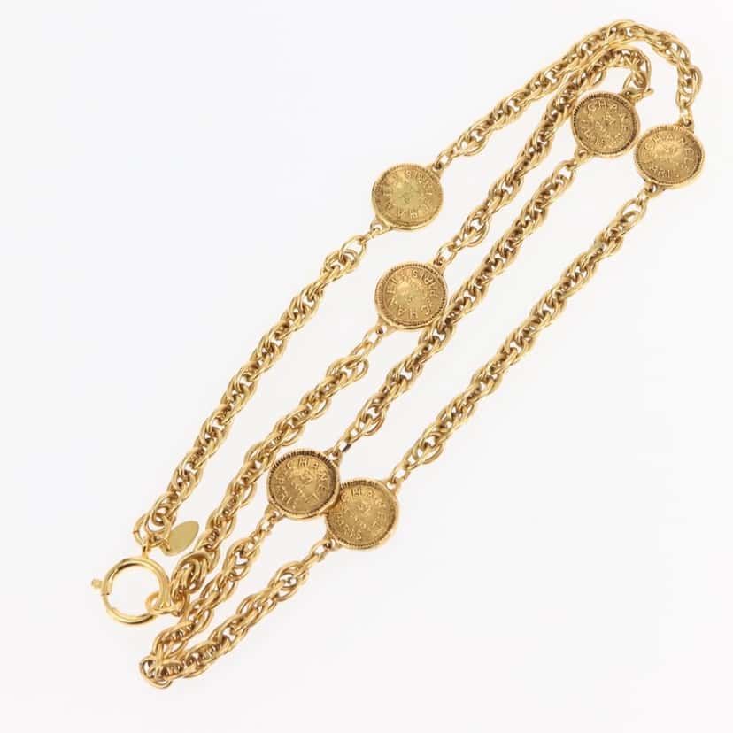 Chanel Vintage 31 Rue Cambon Medallion Pendant Necklace Gold Metal Good condition - Back View