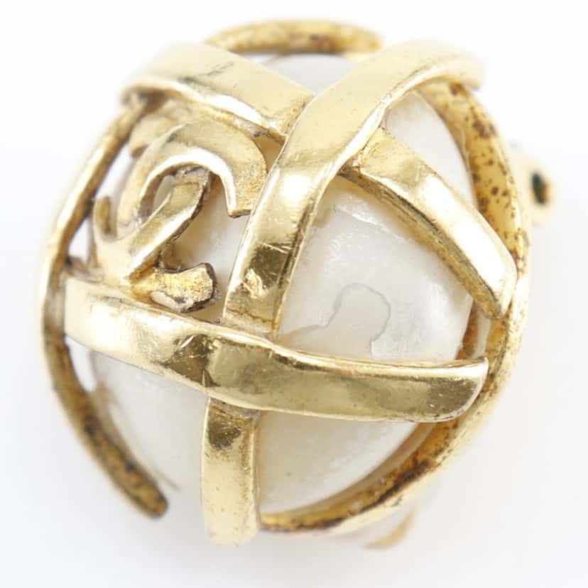 Chanel Vintage CC Earrings Gold Good condition - Box View