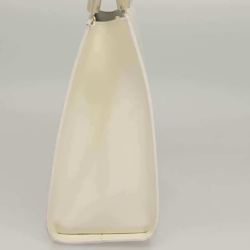 Salvatore Ferragamo Vintage Handbag White Good condition - Inside View